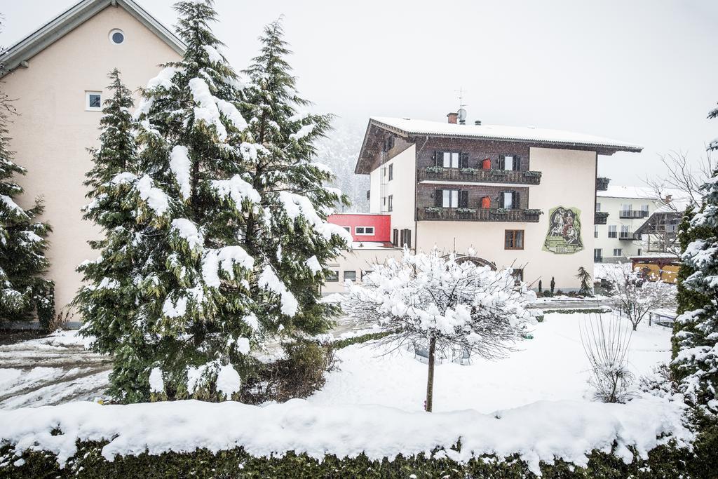 Hotel Zur Post Döbriach Dış mekan fotoğraf